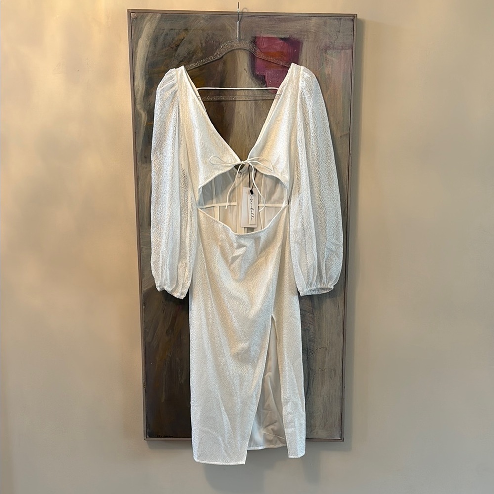 SUR BELLE DUTCHESS DIVINE MIDI DRESS in WHITE